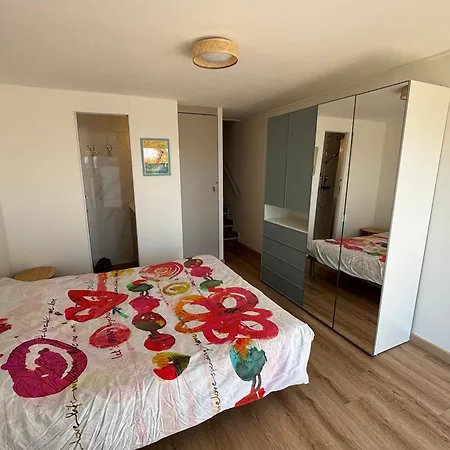 Apartment T2 Vue Mer, 30m De La Plage Et Du Port